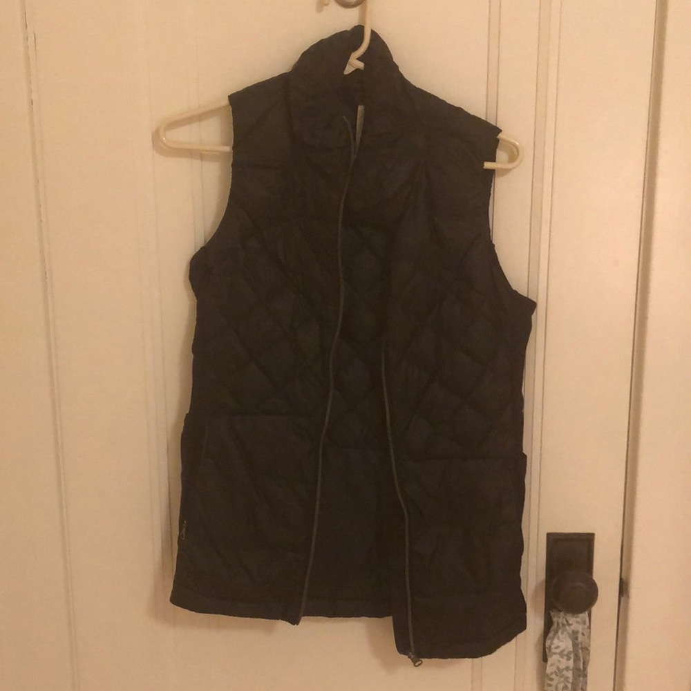 Lululemon black vest